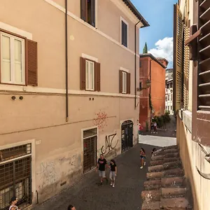 Vicolo Del Cinque Trastevere Rome